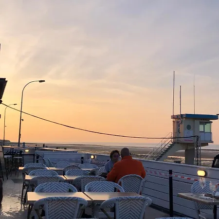 Ferienhaus La Au Bout Du Jardin / Sword