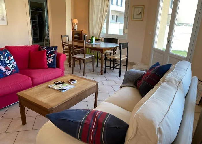 La Au Bout Du Jardin / Sword Holiday home *