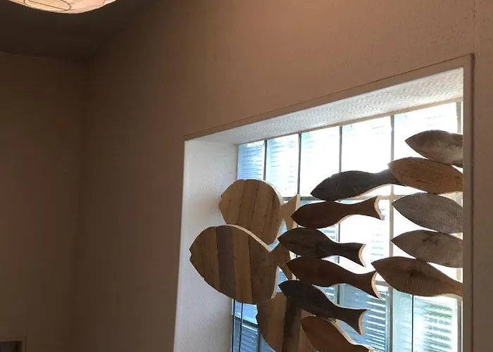 La Au Bout Du Jardin / Sword Hermanville-sur-Mer