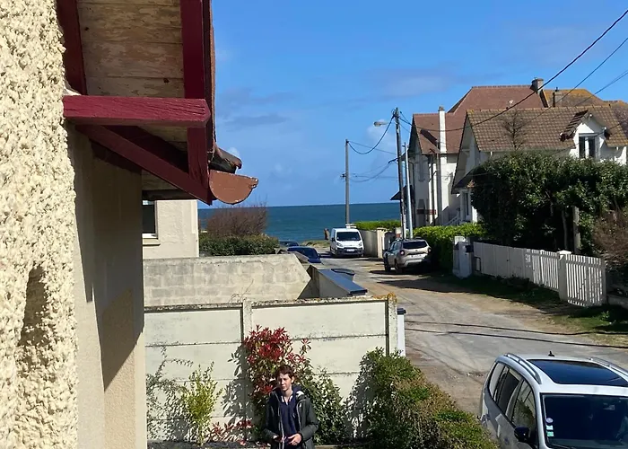 Holiday home La Au Bout Du Jardin / Sword *