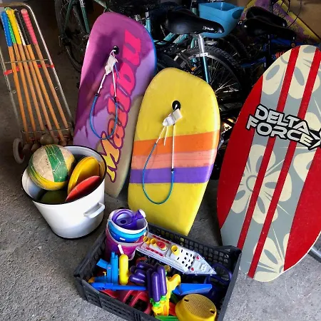 La Au Bout Du Jardin / Sword *