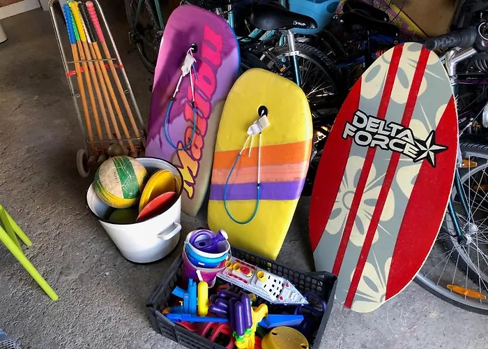 La Au Bout Du Jardin / Sword *