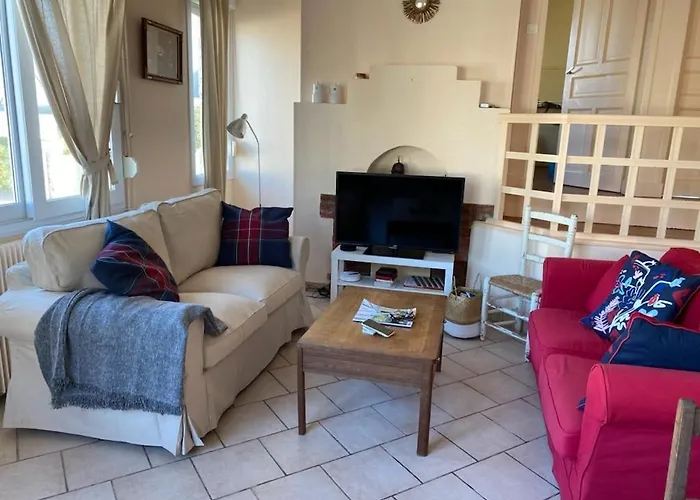 La Au Bout Du Jardin / Sword Hermanville-sur-Mer