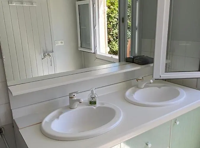 Hébergement de vacances La Au Bout Du Jardin / Sword Hermanville-sur-Mer