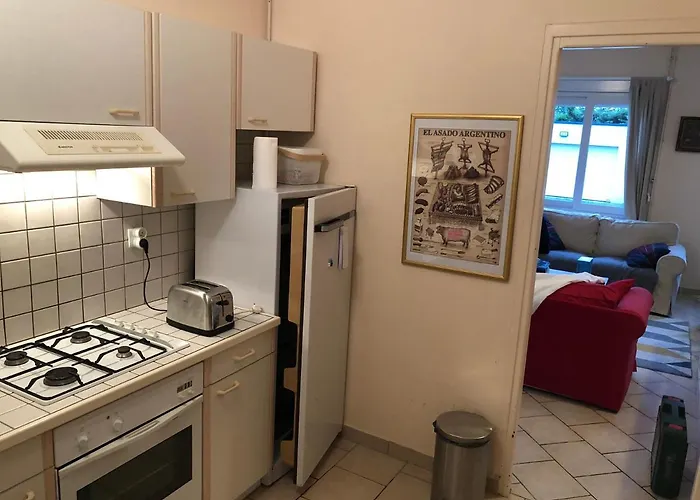 La Au Bout Du Jardin / Sword *