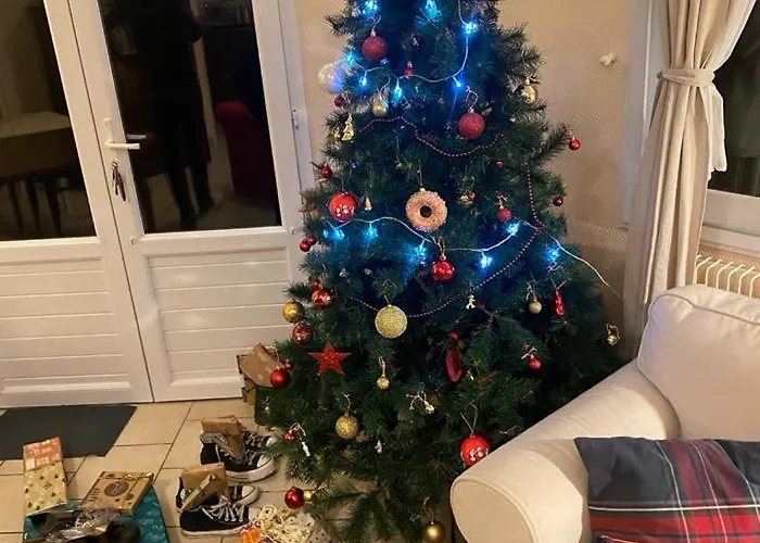 La Au Bout Du Jardin / Sword